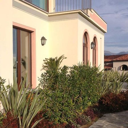 Villa Rubino Apartment Con Giardino E Jacuzzi Vista Lago Stresa Buitenkant foto